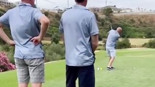 The startled leg wiggle while on the ground ????