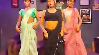 3 girl dance