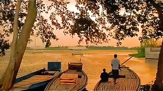 মেঘের বিদ্যুৎ মেঘে যেমন!