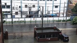 বৃষ্টির দৃশ্য
