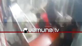 কোরবানির গরু তছনছ করলো দোকান