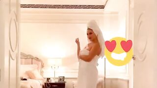 Stripper flashes off????????????