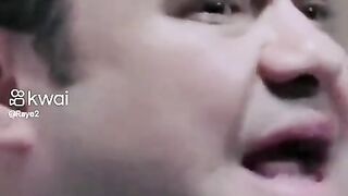 ضحكه