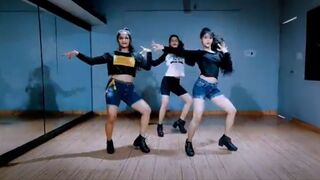 Beautiful dance and excellent performance