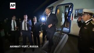 Putin makes a surprise trip to Chechnya and meets with its leader Ramzan Kadyrov