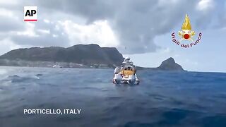 Search continues for Mike Lynch, 5 others believed trapped in yacht that sank off Sicily