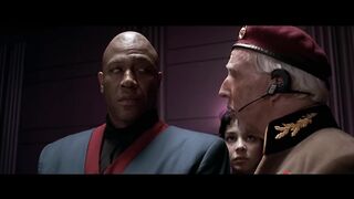 IL QUINTO ELEMENTO _ La fuga di Leeloo (Clip ITA) con Milla Jovovich