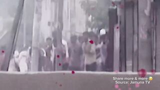 কি ভাবে গুলি করে মেরে পেল্লে????????