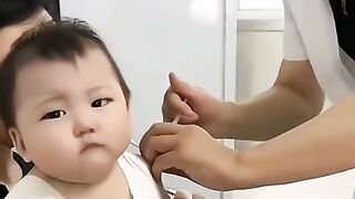 Funny reaction baby ????????????