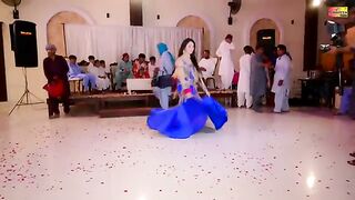 Kuriyan Gallan Hin _ Mehak Khanzadi _ Dance Performance Hit songs