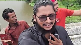ভাইরাল চাচা খুব সুন্দর একটি গান গাইলেন@Shahanur