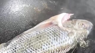 Funny cooking a FISH