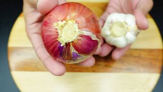 Garlic_and_Onion_Recipe_by_Mr_Herbal_|Yummy_&_Tasty_Winter_Recipe_|Quick_and_Easy_Recipe(360p).
