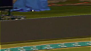 Shadab khan revenge.superb bowling by shadab khan