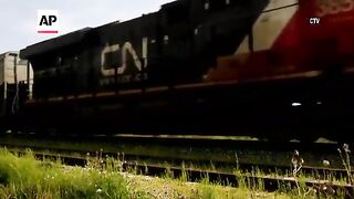 Canadian National railroad will end its lockout, get trains rolling