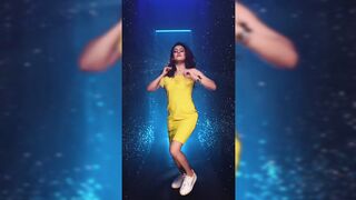 Indian Girl Isha Malviya Dance 3