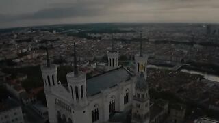 Urban Freeride Lives 3 - Fabio Wibmer 4