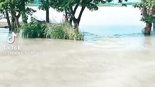 আল্লাহ হেফাজত করুন