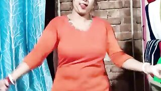 ঘর_বাঁধিব_স্বপ্নের_লন্ডন_