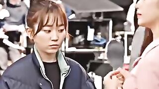 She slaped her face !