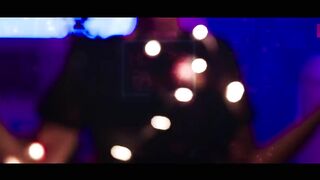 Bom Diggy Diggy (VIDEO) _ Zack Knight _ Jasmin Walia _ Sonu Ke Titu Ki  (Lyrics + Vietsub