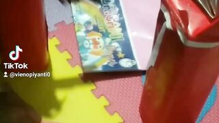Making gifts for Indonesians independence day
