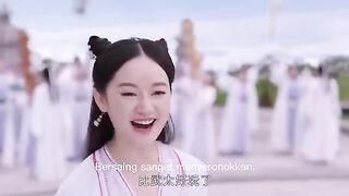 The enemy pulled the girl's hair, not realizing that she was a kung fu master.