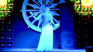 Miss Nisha - Meri Jawani Kisko Milegi