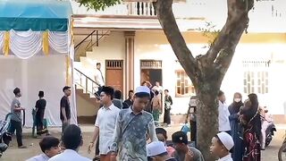Menuntut ilmu agama