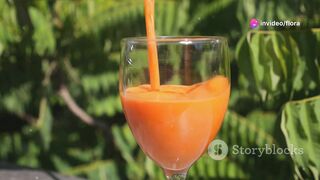 DRINK CARROT JUICE AND DISCOVER SECRETS TO YOUTH FOR LIFE