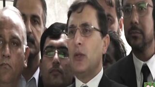PTI - Gohar Khan Shares Good News - Breaking News