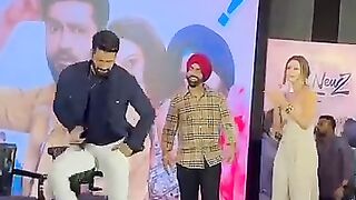 Vicky Kaushal #vickykaushal #dance #latest #superhit #look #outfit #fashiongeek