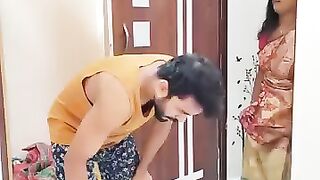 বৌদির নিচে কালো কালো ওটা কি..........#funny #comedy