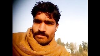 VID_20150103_213037.3gp..