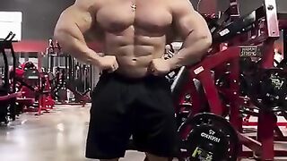 What a booooody