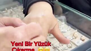 Yüzük_çıkarma_#altın_#şhow_#takı_#tasarım_#mücevher_#instagram_#tiktok_#facebook_#fypシ_#keşfet(480p).