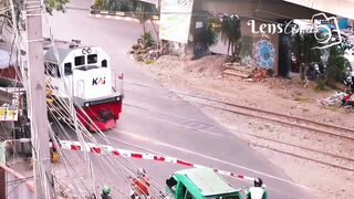 Under The Cimindi Flyover Bandung - Kereta Api Indonesia (KAI) | #lensamel