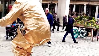 Levitating_London_Goldman????!