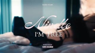 Ninelle - I'm Free (Official Music Video)