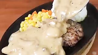 RICE OVER BUNS