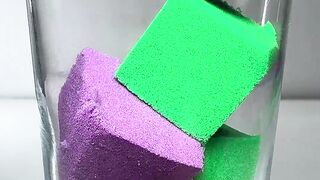 Very Satisfying and Relaxing Kinetic Sand ASMR, drop and squish 4