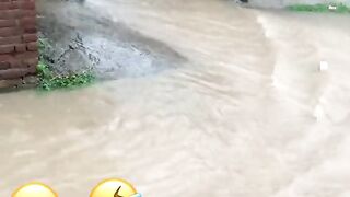 Jani ro Raha hai