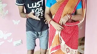 প্যান্টে ফুঁটৌ আছে