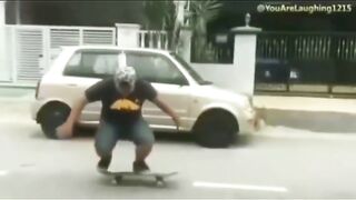 Skateboyy~~#fyi #fyp #bambuhoki88 #cewekseksi #cewegoyang #jandabohay #vidiolucu#kumpulanvidiolucu #komplikasividiolucu #meme #animelucu