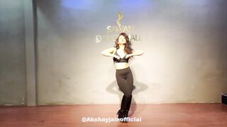 Indian Girl Shivika Singh Dance 13