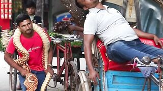 KING COBRA SNAKE PRANK ON PUBLIC