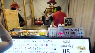Amazing Freehand Pancake Artist - Thai Street Food