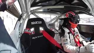 Porsche driver drives his girlfreind in a 991 gt3 Cup car
