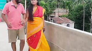 বাথরুমে বৌদিকে
