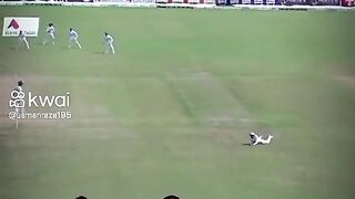 1st wicket gone today saim out